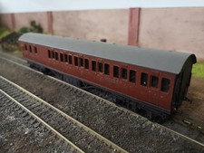 Graham Farish Maroon OO Gauge LMS Suburban Brake Coach 