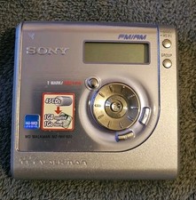 Sony MZ-NHF 800 FM/AM RADIO