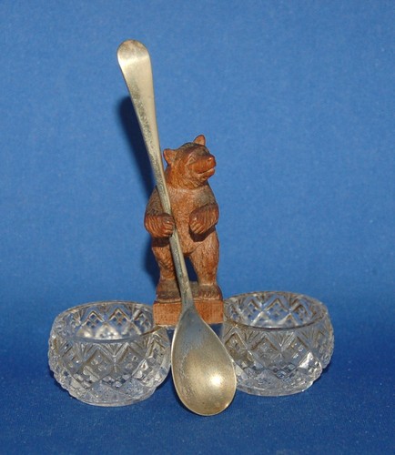 Antique carved wooden - an,