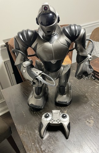 Robosapien sharper image - robosapien, v2