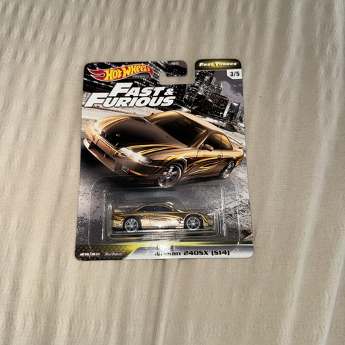 Hot wheels premium nissan - wheels,