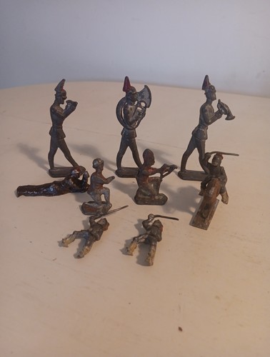 10x antique lead soldiers - antique,