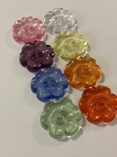 Clear flower shaped buttons - clear,