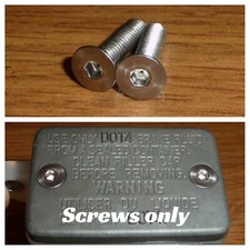 GSF 600 S BANDIT SUZUKI ***NEW*** REAR BRAKE OIL RESERVOIR CAP SCREWS 1995 - 04