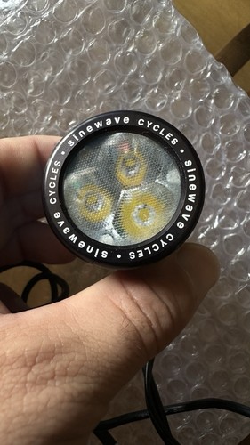 Sinewave beacon front - beacon,