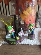 Luigi's Mansion 2 HD - Luigi & Ghost Diorama And Figure No Game