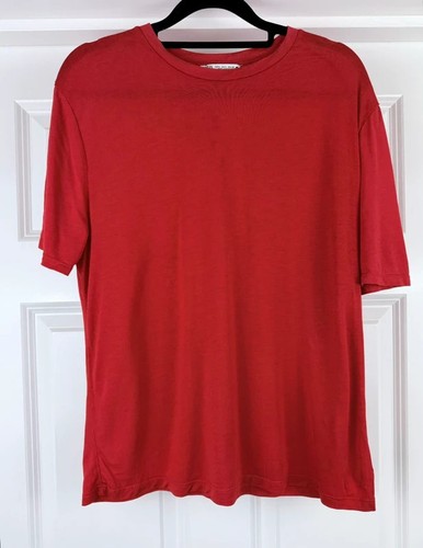 Zara red crew - neck, short