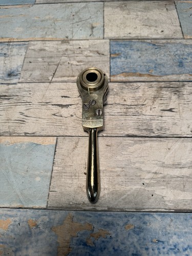 Vintage ratcheting tap - k,