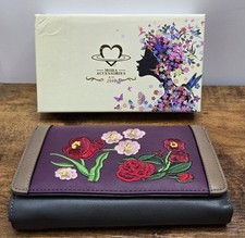 Moda Accessories Purse Boxed And Unused Embroidered Flowers Multi Compartment 