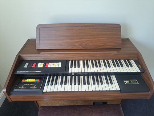 Vintage hammond electric organ - vintage,