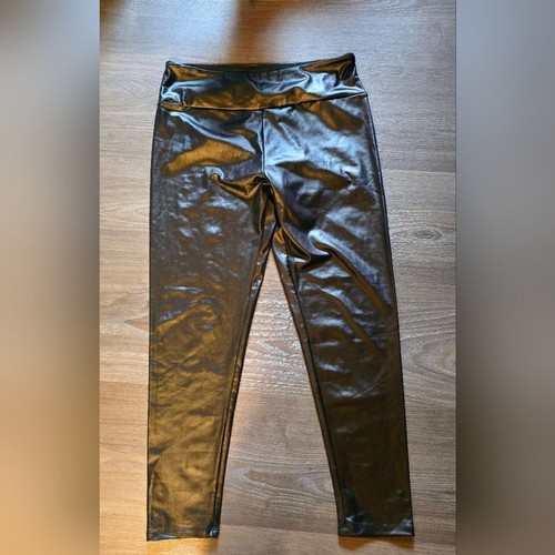 Black faux leather - faux,