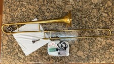 King Cleveland 605 Trombone With 12C Mouthpiece And Cleaning Set