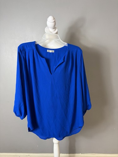 Pleione women split neck - pleione,