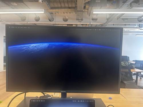 Samsung uj590 4k uhd - 32",
