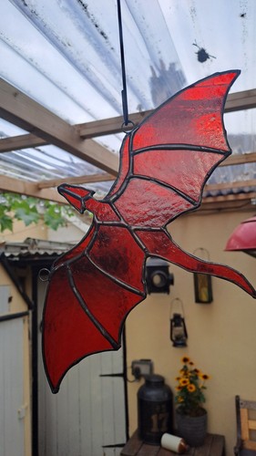 Stained glass red dragon - red,
