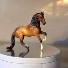 Breyer Stablemates Bay Mini
