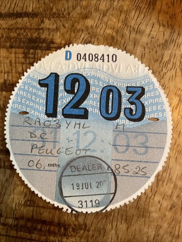 Old tax disc december 2003 - old,
