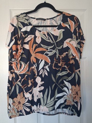 Lovely betty barclay top size - lovely,
