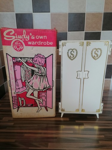 Vintage 1960s pedigree - 1960s,
