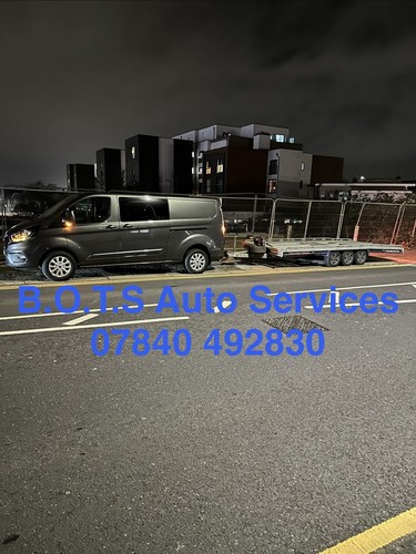 Vehicle transport and - vehicle,