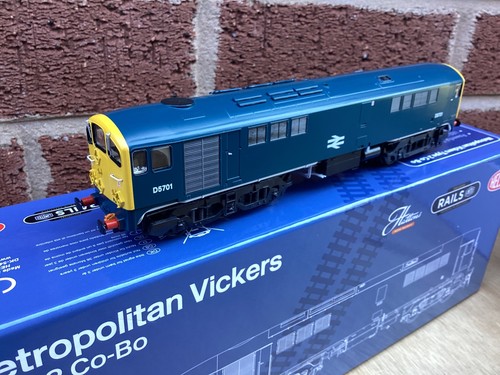 Heljan 2805 class - 28, co-bo