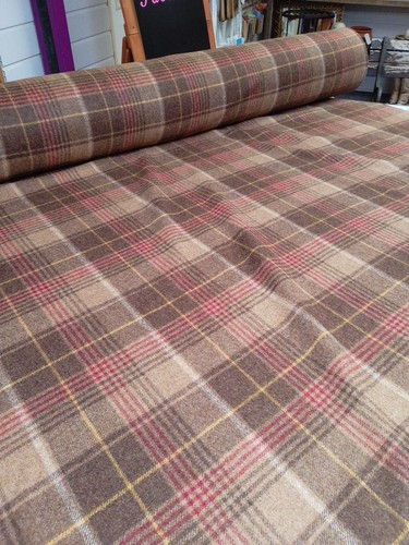Moon 100 wool tartan fabric - 100%,