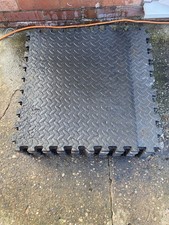 Rubber Gym Mat Floor Tiles Heavy Duty 10mm Thick Interlocking 600mm x 600mm