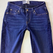 Ladies Levis Signature Curvy