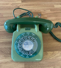 Vintage 1960s GPO 706 Dial Telephone - 2 Tone Green. Untested.