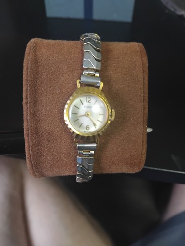 Vintage timex ladies - timex,