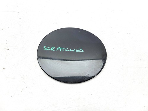 Fuel tank filler flap door - tank,