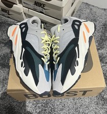 🔥🔥Uk8.5.Yeezy Boost 700