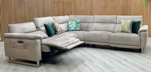 Furniture village moet - moet, corner