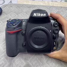 Nikon D700 Full-Frame DSLR