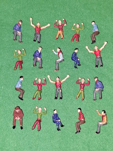 C141 x20 figures spectators - c141,
