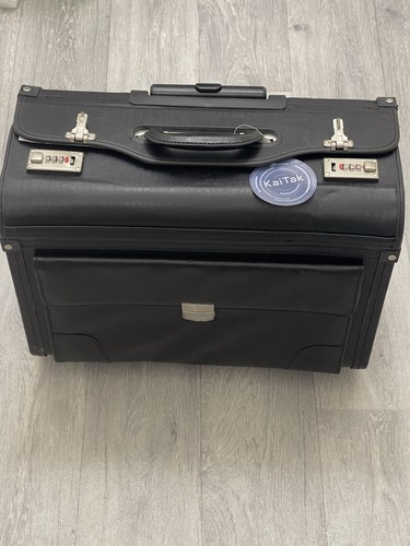 Executive flight pilot case - flight,