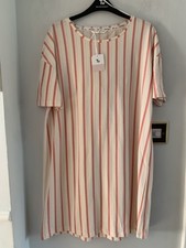 BNWT TU Crean With Pink