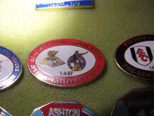 RARE OLD 2007 BRISTOL ROVERS v DONCASTER FOOTBALL CLUB C ENAMEL BROOCH PIN BADGE