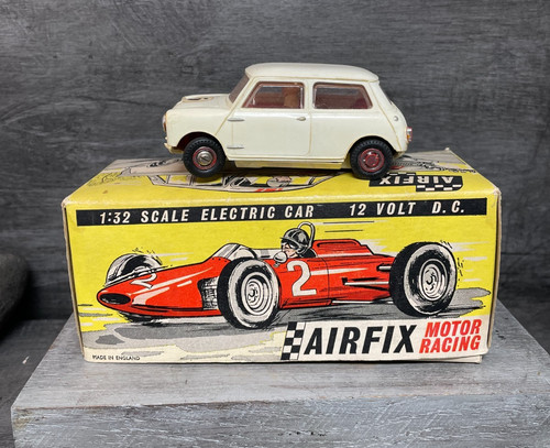 Vintage boxed model airfix - vintage,