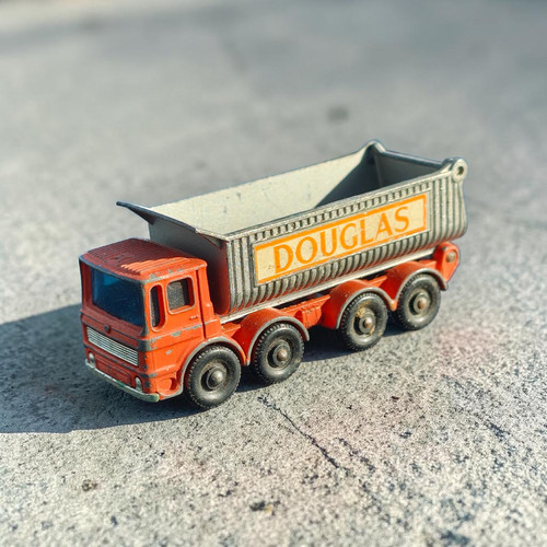 Vintage 1969 matchbox 8 - 1969,