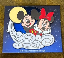 DISNEYLAND PARIS LUNE MICKEY &