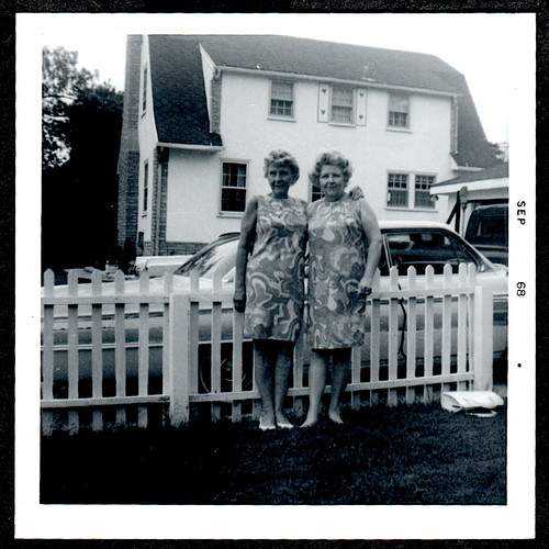 1968 sisters groovy - 1968, (?)