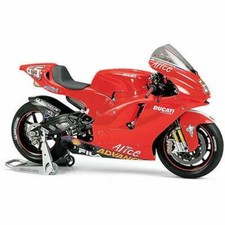TAMIYA 14101 Ducati Desmosedici 1:12 Scale Bike Model Kit