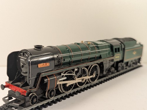 Hornby gauge britannia - hornby,