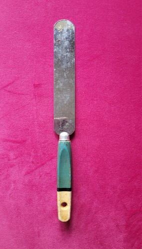 Vintage skyline spatula - vintage,