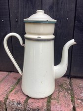 Lovely vintage french kitchen - lovely,