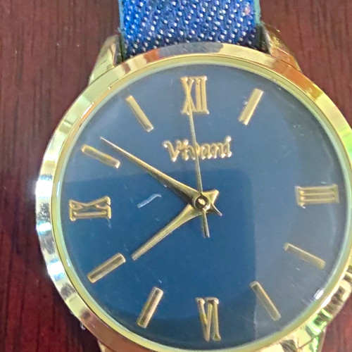 Vibrant womens quartz