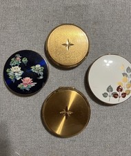 Vintage 4  Stratton Powder
