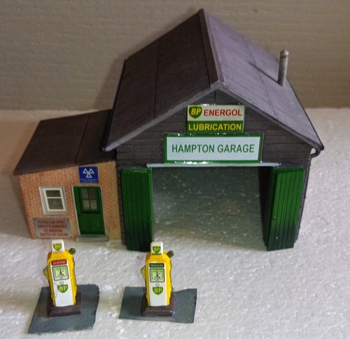 Bachman branch line garage - bachman, garage.