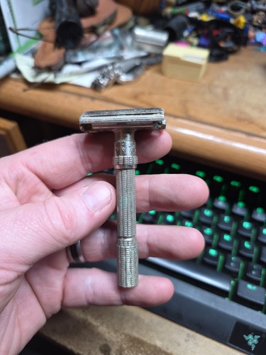 Vintage 1960 gillette single - vintage,